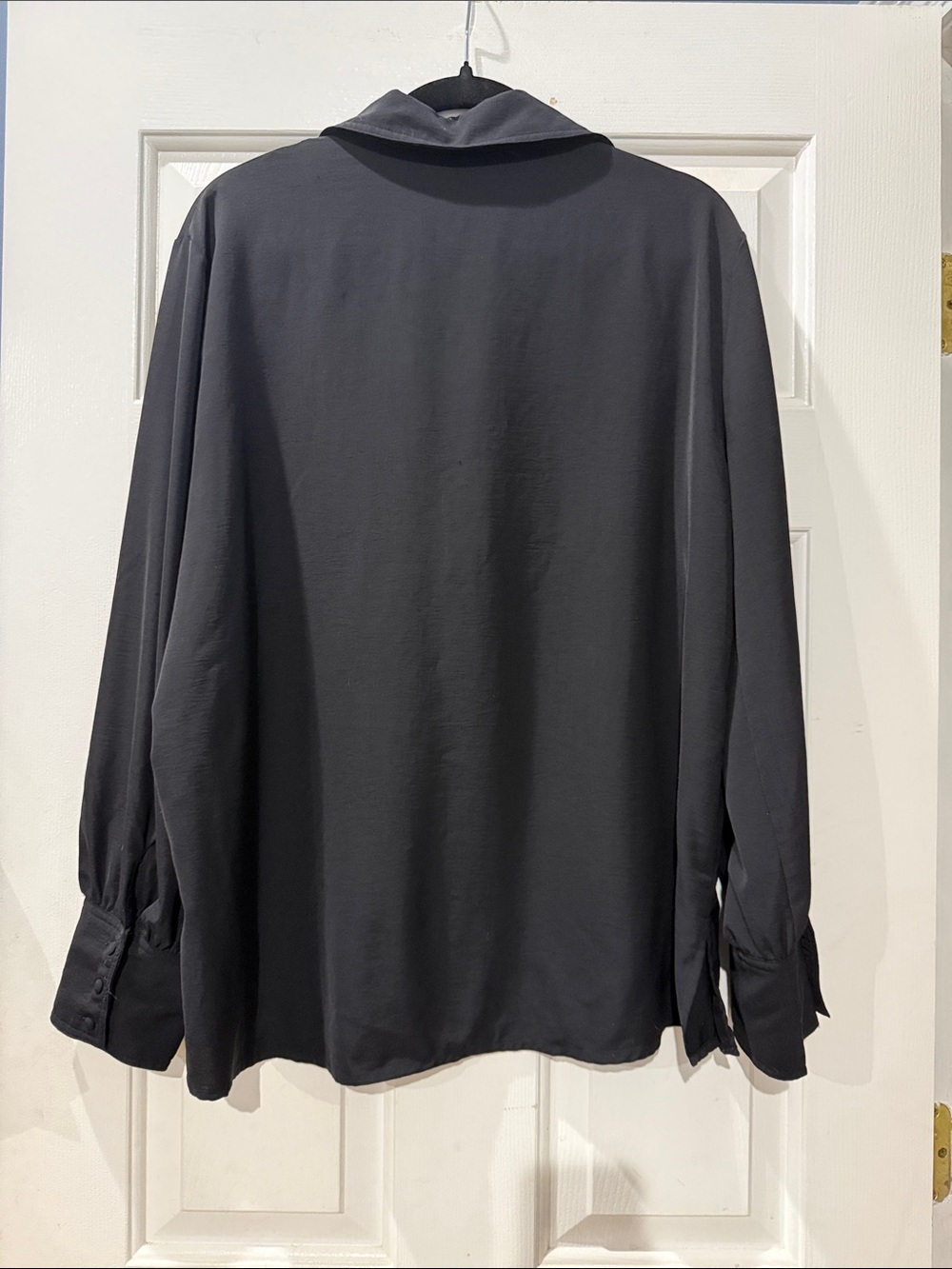 entro Black Collared Pullover Top - Picture 3 of 4